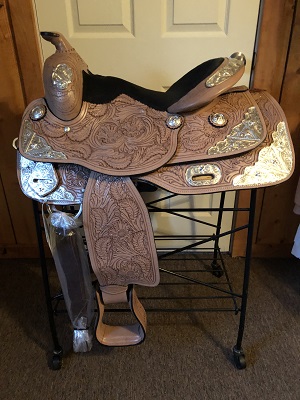 Seven Oaks Show Saddle